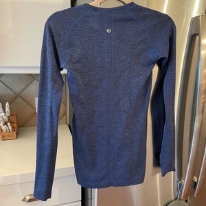 Navy Lululemon Athleta Swiftly Tech Long sleeve